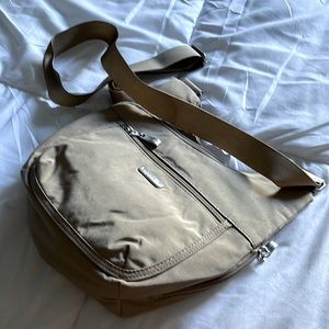 Baggalini cross body